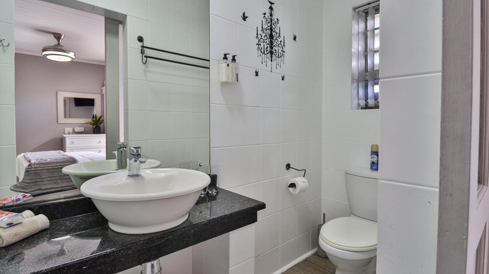 3Coloursblue Guest House 모젤베이 외부 사진