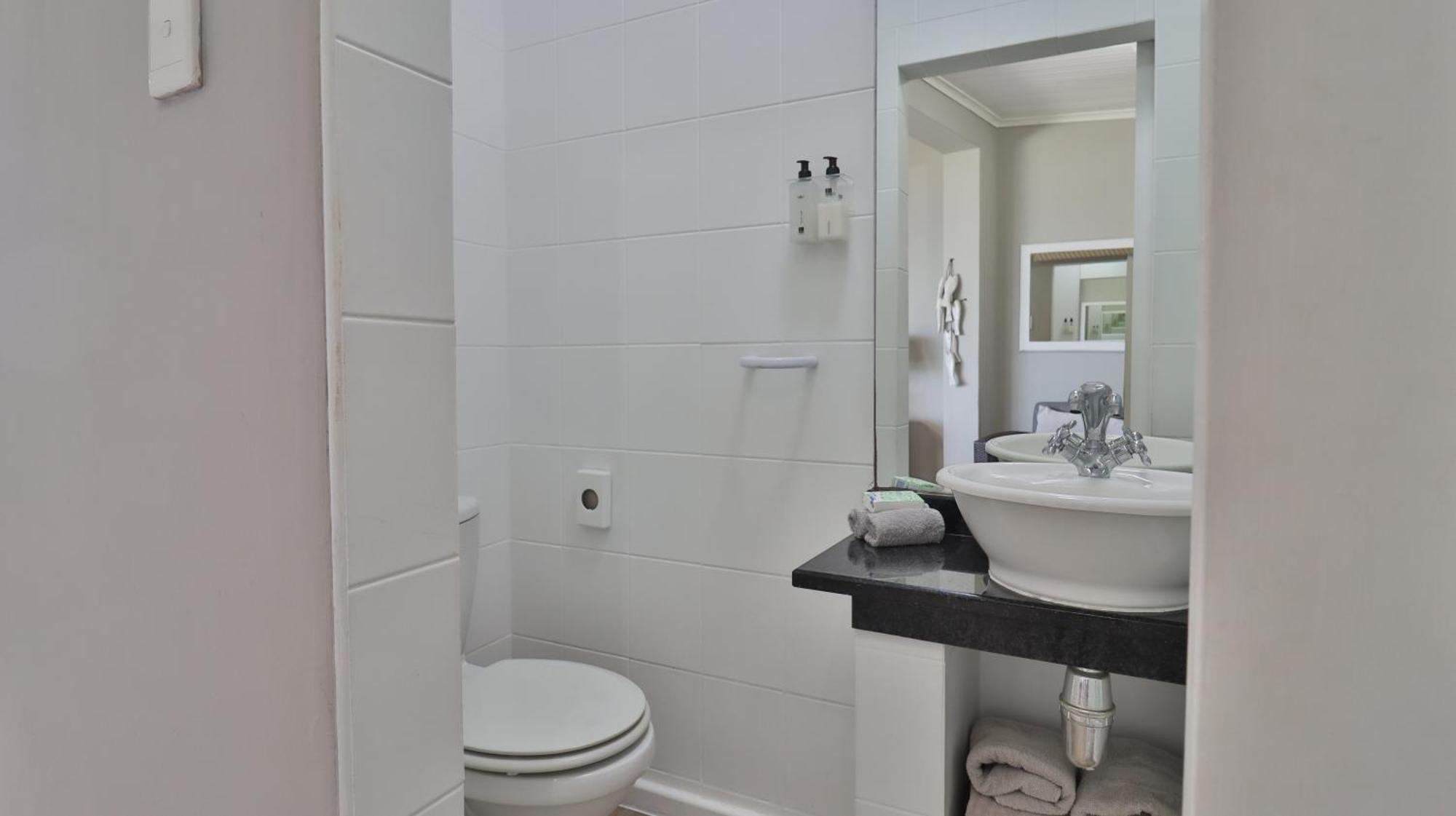 3Coloursblue Guest House 모젤베이 외부 사진